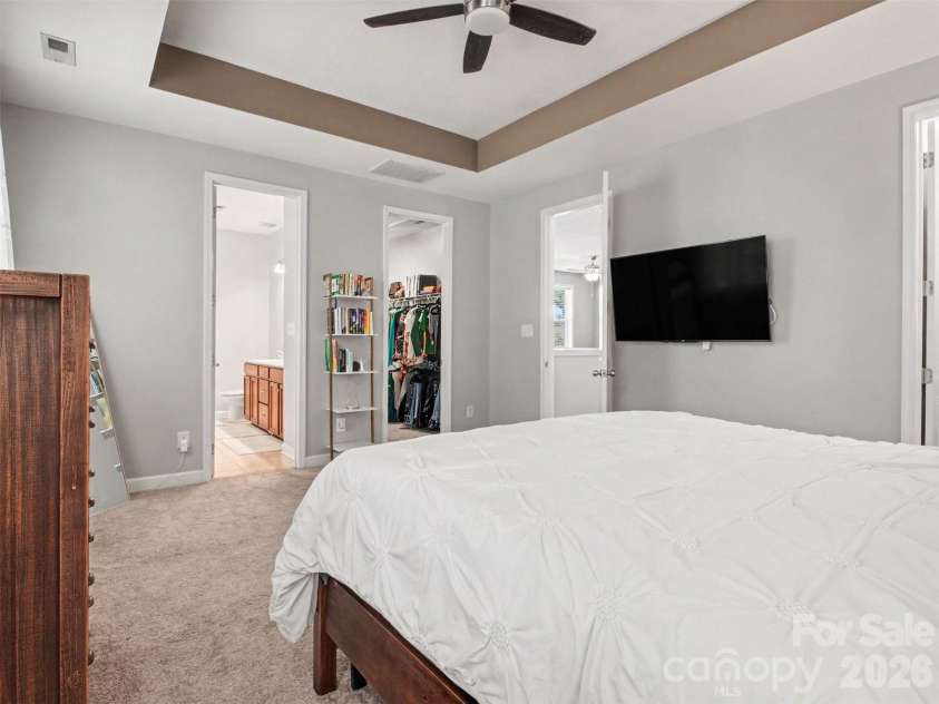 7128 Toxaway Lane, Charlotte, NC 28269.  MLS# CAR4386205, YatesRealty ID 29054. 