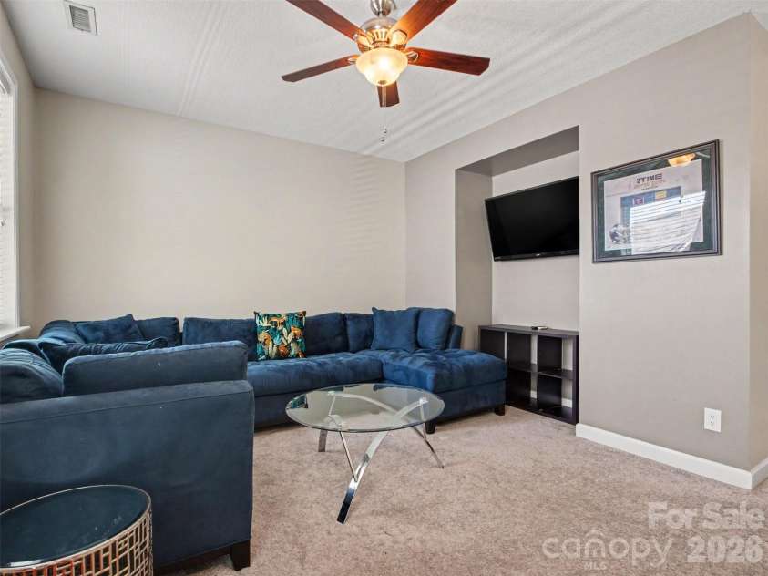 7128 Toxaway Lane, Charlotte, NC 28269.  MLS# CAR4386205, YatesRealty ID 29054. 