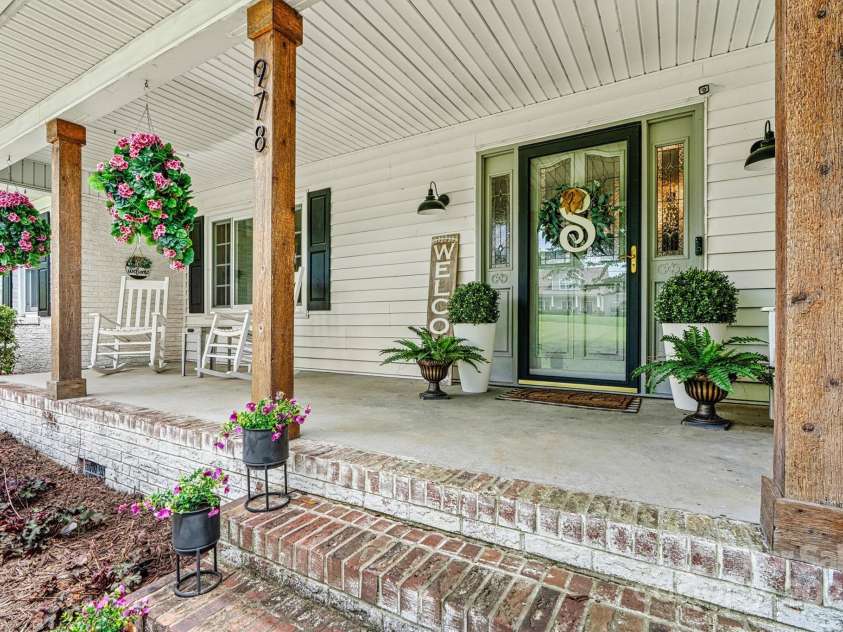 978 La Forest Lane, Concord, NC 28027.  MLS# CAR4280916, YatesRealty ID 29055. 