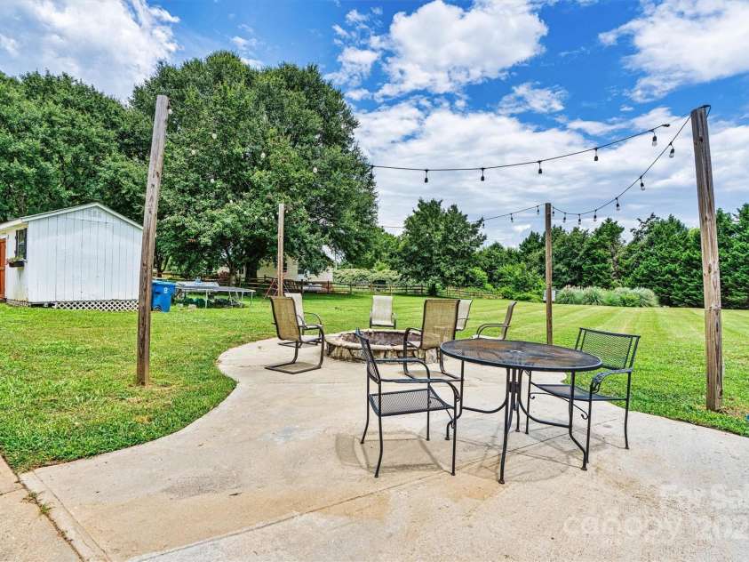 978 La Forest Lane, Concord, NC 28027.  MLS# CAR4280916, YatesRealty ID 29055. 