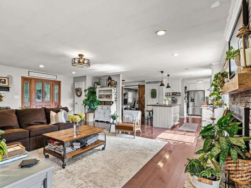 978 La Forest Lane, Concord, NC 28027.  MLS# CAR4280916, YatesRealty ID 29055. 