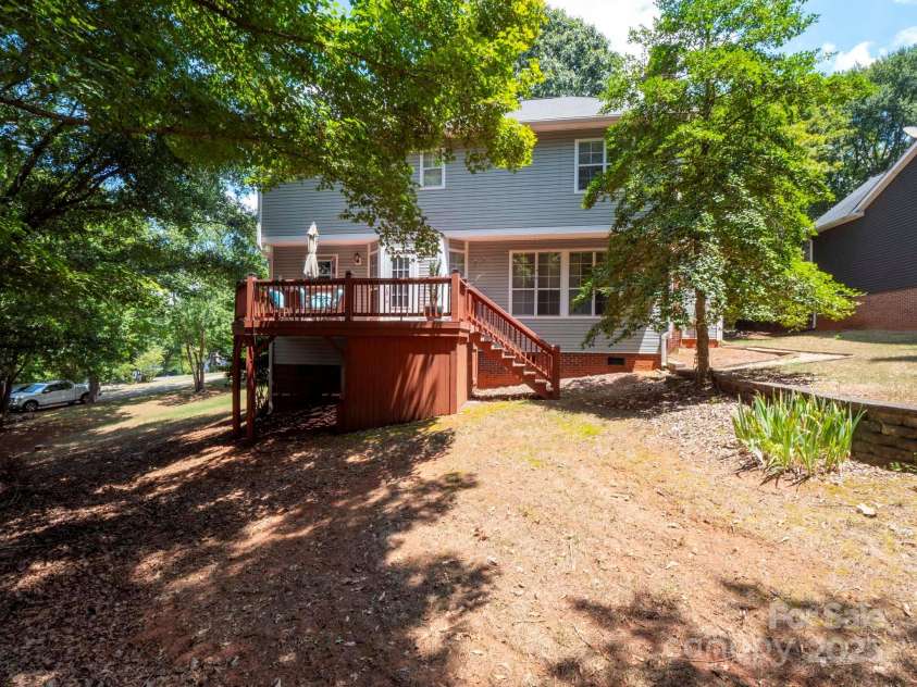 7429 Rock Island Road, Charlotte, NC 28278.  MLS# CAR4286625, YatesRealty ID 29056. 
