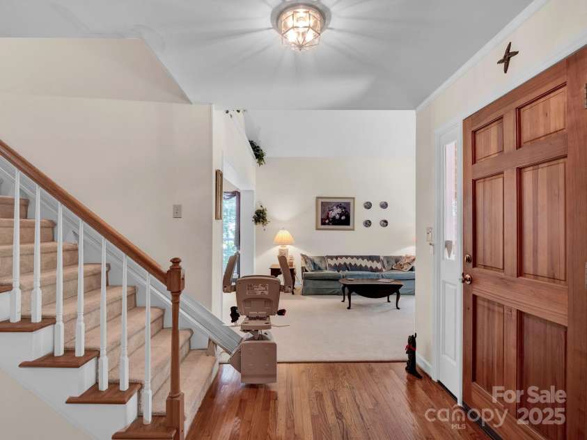 7429 Rock Island Road, Charlotte, NC 28278.  MLS# CAR4286625, YatesRealty ID 29056. 