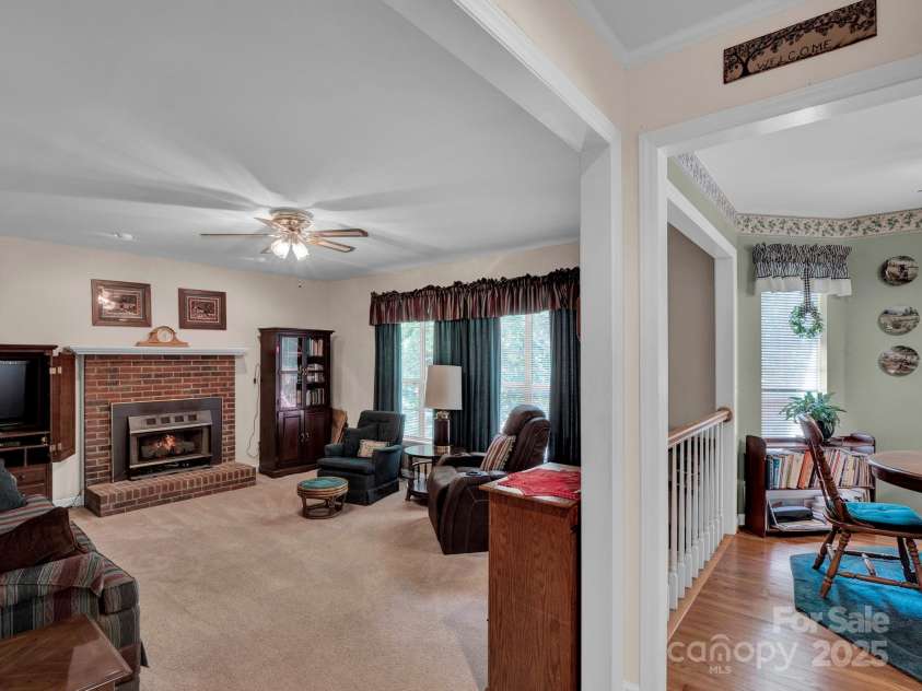 7429 Rock Island Road, Charlotte, NC 28278.  MLS# CAR4286625, YatesRealty ID 29056. 