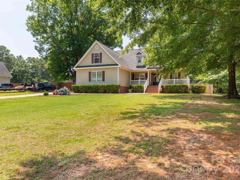 1530 Danlee Drive, Lancaster, SC 29720.  MLS# CAR4267110, YatesRealty ID 29057. 