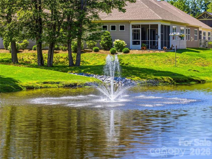 426 Summerfield Place, Flat Rock, NC 28731.  MLS# CAR4391226, YatesRealty ID 29057. 