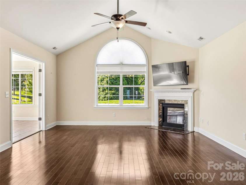 426 Summerfield Place, Flat Rock, NC 28731.  MLS# CAR4391226, YatesRealty ID 29057. 