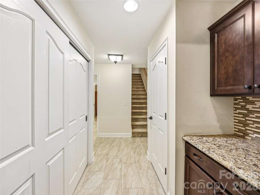 426 Summerfield Place, Flat Rock, NC 28731.  MLS# CAR4391226, YatesRealty ID 29057. 