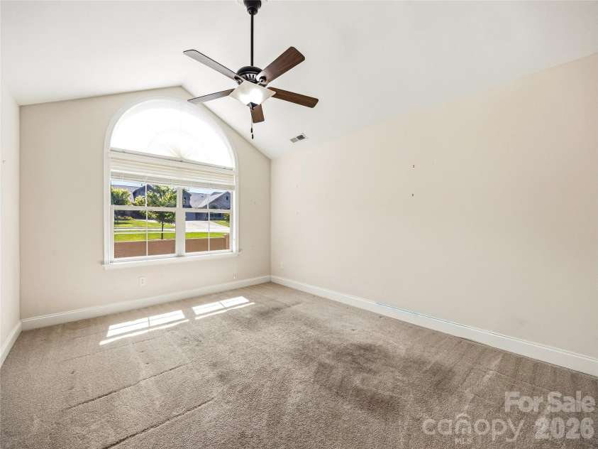 426 Summerfield Place, Flat Rock, NC 28731.  MLS# CAR4391226, YatesRealty ID 29057. 
