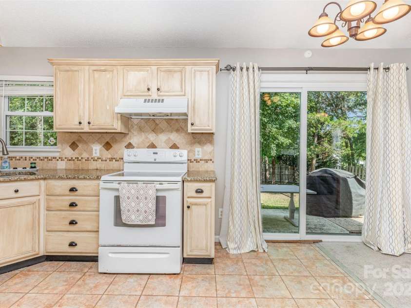 1909 Safflower Circle, Charlotte, NC 28262.  MLS# CAR4283020, YatesRealty ID 29058. 