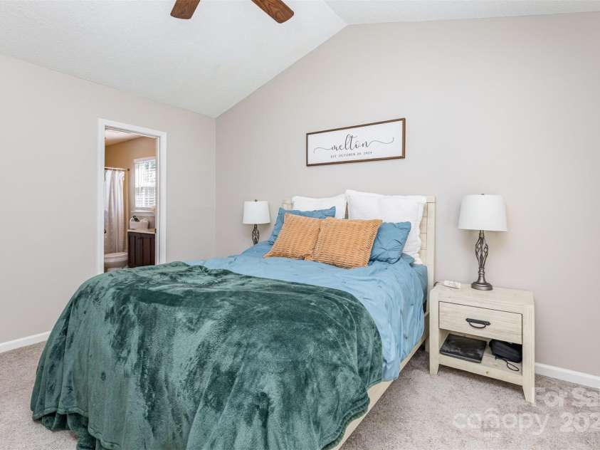 1909 Safflower Circle, Charlotte, NC 28262.  MLS# CAR4283020, YatesRealty ID 29058. 