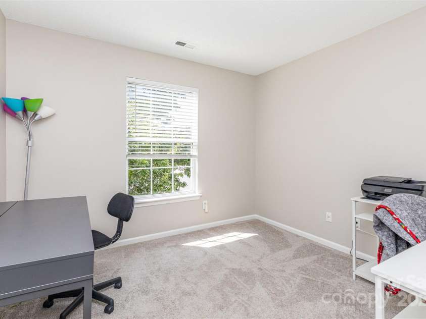 1909 Safflower Circle, Charlotte, NC 28262.  MLS# CAR4283020, YatesRealty ID 29058. 
