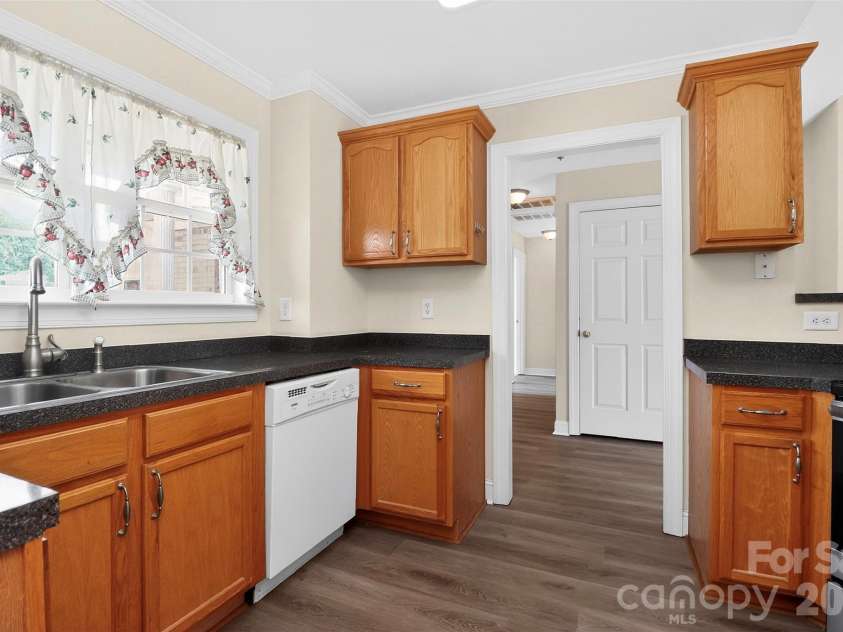 2823 Gourdvine Drive, Marshville, NC 28103.  MLS# CAR4382980, YatesRealty ID 29059. 
