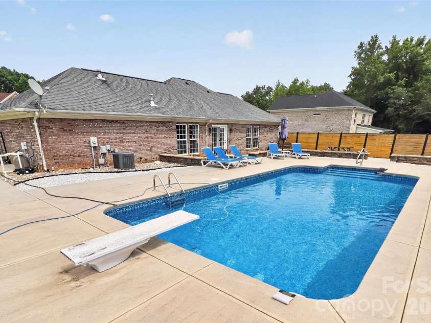 2823 Gourdvine Drive, Marshville, NC 28103.  MLS# CAR4382980, YatesRealty ID 29059. 