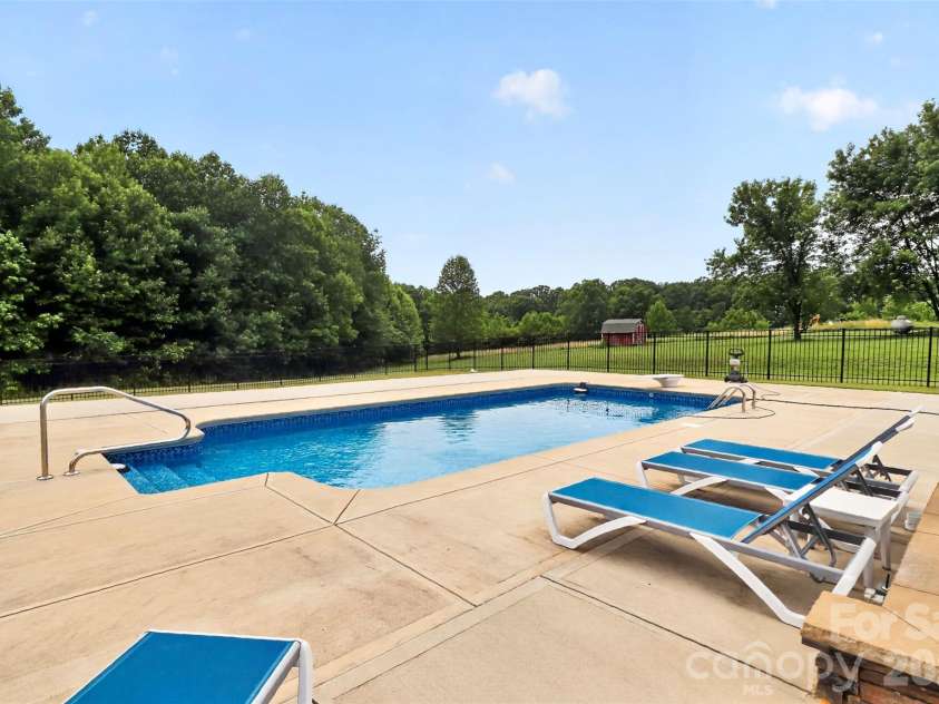 2823 Gourdvine Drive, Marshville, NC 28103.  MLS# CAR4382980, YatesRealty ID 29059. 