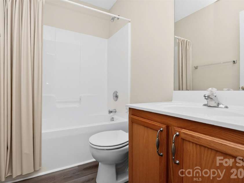 2823 Gourdvine Drive, Marshville, NC 28103.  MLS# CAR4382980, YatesRealty ID 29059. Main Bathroom