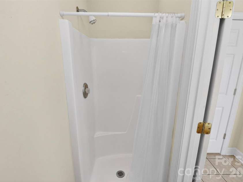 2823 Gourdvine Drive, Marshville, NC 28103.  MLS# CAR4382980, YatesRealty ID 29059. Primary Bathroom
