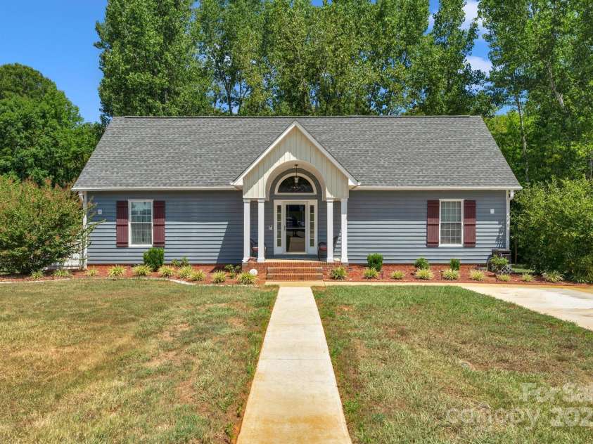 517 Grassy Creek Run, Chester, SC 29706.  MLS# CAR4285439, YatesRealty ID 29059. 