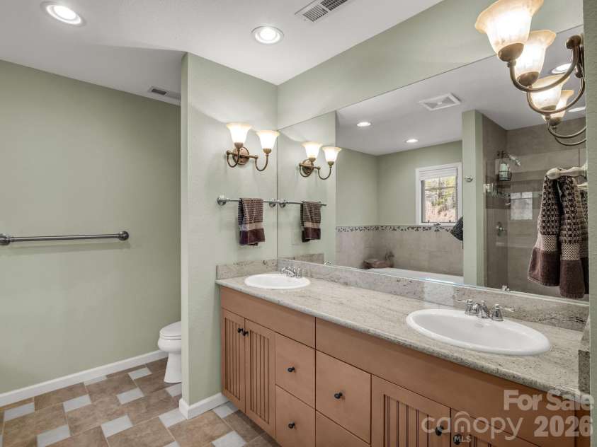 105 Tryon Bay Circle, Lake Lure, NC 28746.  MLS# CAR4353916, YatesRealty ID 2906. 