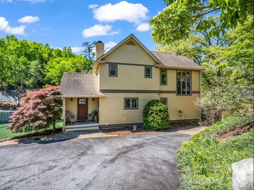 105 Tryon Bay Circle, Lake Lure, NC 28746.  MLS# CAR4353916, YatesRealty ID 2906. 