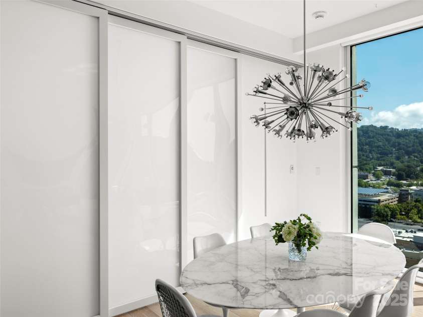 7 Patton Avenue, Asheville, NC 28801.  MLS# CAR4289791, YatesRealty ID 2906. 