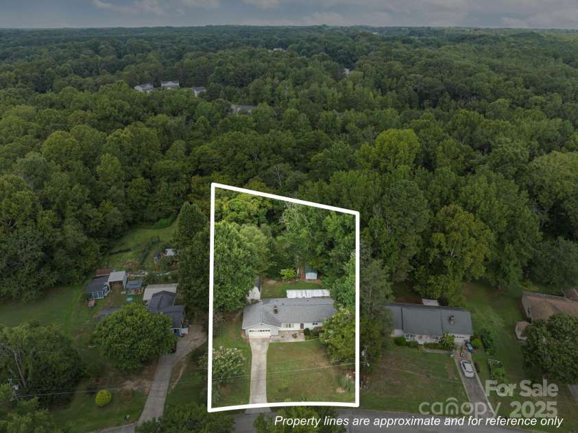 124 Stoneybrook Road, Salisbury, NC 28147.  MLS# CAR4282890, YatesRealty ID 29060. 