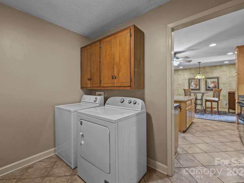124 Stoneybrook Road, Salisbury, NC 28147.  MLS# CAR4282890, YatesRealty ID 29060. Laurndy Room