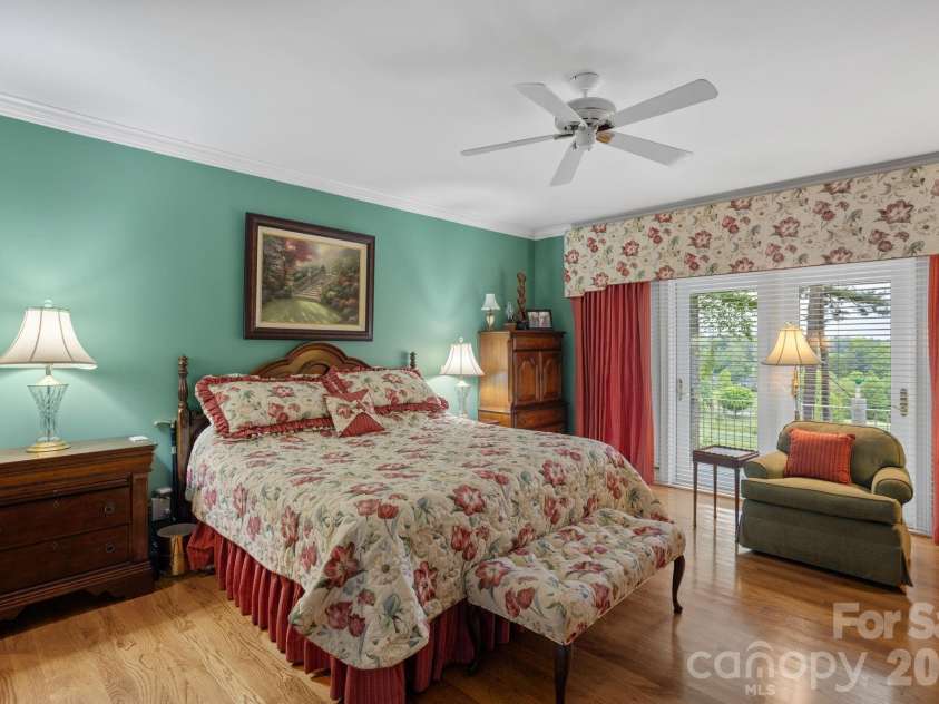 209 Pineholt Lane, Flat Rock, NC 28731.  MLS# CAR4387612, YatesRealty ID 29060. 