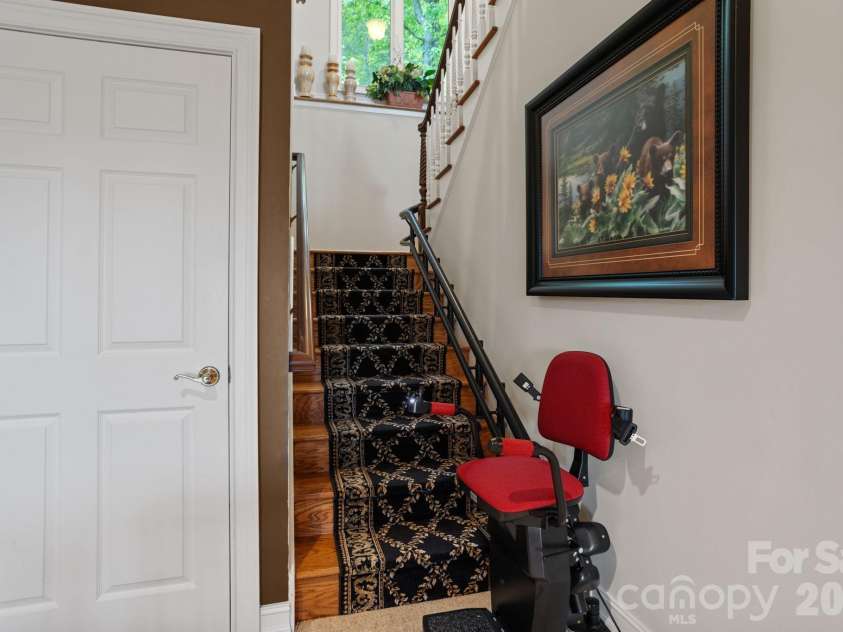 209 Pineholt Lane, Flat Rock, NC 28731.  MLS# CAR4387612, YatesRealty ID 29060. 