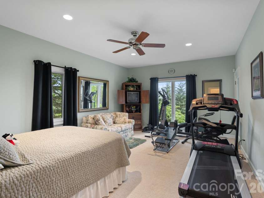 209 Pineholt Lane, Flat Rock, NC 28731.  MLS# CAR4387612, YatesRealty ID 29060. 