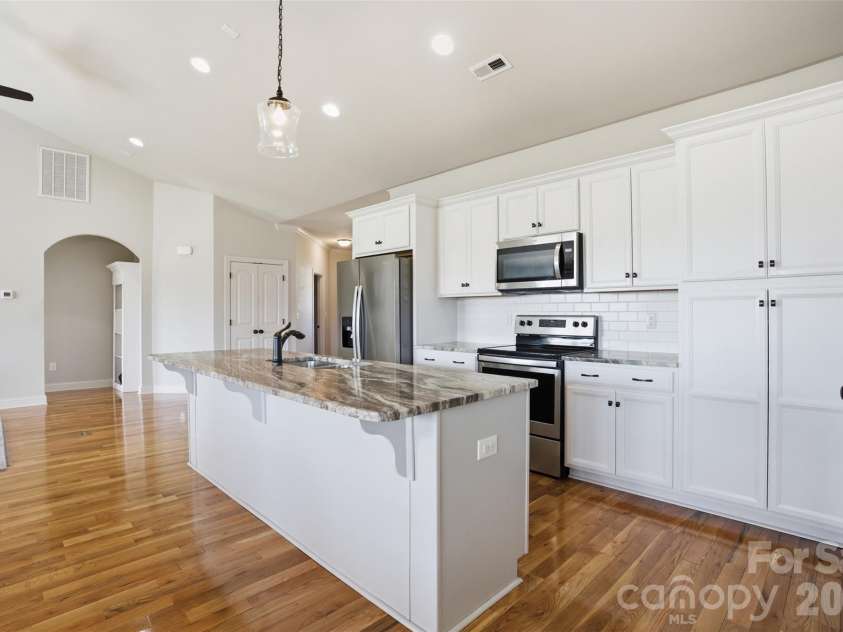 156 Greythorn Drive, Statesville, NC 28625.  MLS# CAR4372191, YatesRealty ID 29061. 