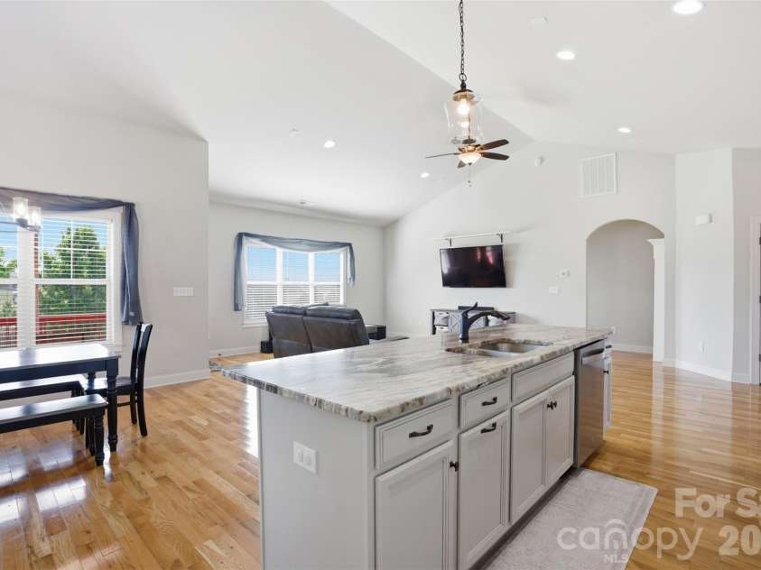 156 Greythorn Drive, Statesville, NC 28625.  MLS# CAR4372191, YatesRealty ID 29061. 