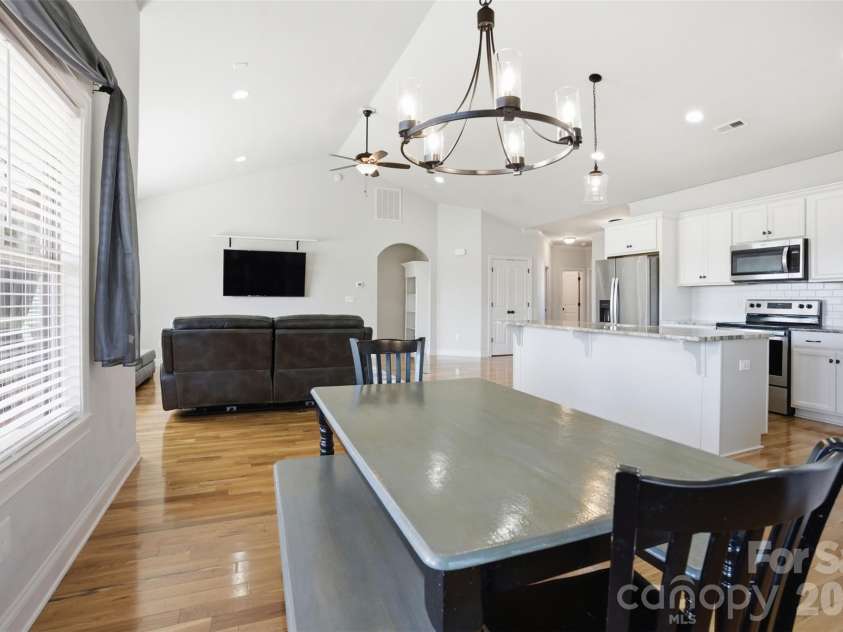 156 Greythorn Drive, Statesville, NC 28625.  MLS# CAR4372191, YatesRealty ID 29061. 