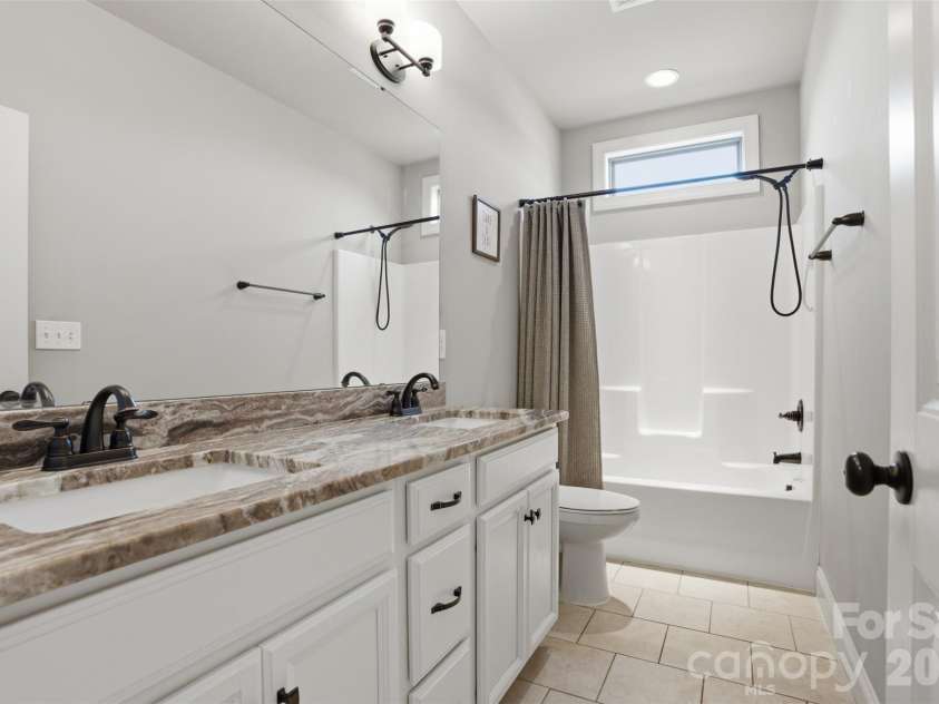 156 Greythorn Drive, Statesville, NC 28625.  MLS# CAR4372191, YatesRealty ID 29061. 
