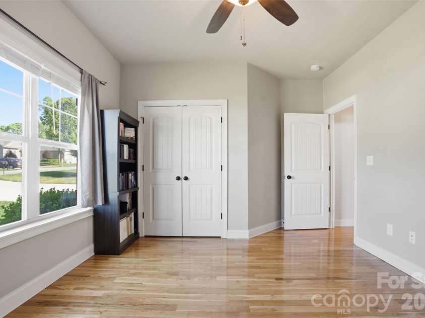 156 Greythorn Drive, Statesville, NC 28625.  MLS# CAR4372191, YatesRealty ID 29061. 