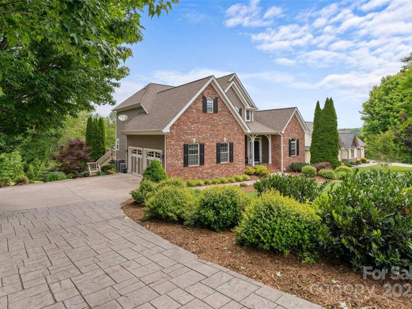 230 Fairway Falls Road, Mills River, NC 28759.  MLS# CAR4256641, YatesRealty ID 29061. 