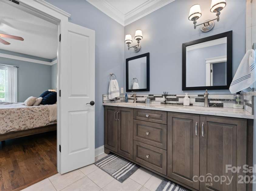 230 Fairway Falls Road, Mills River, NC 28759.  MLS# CAR4256641, YatesRealty ID 29061. Primary Bathroom