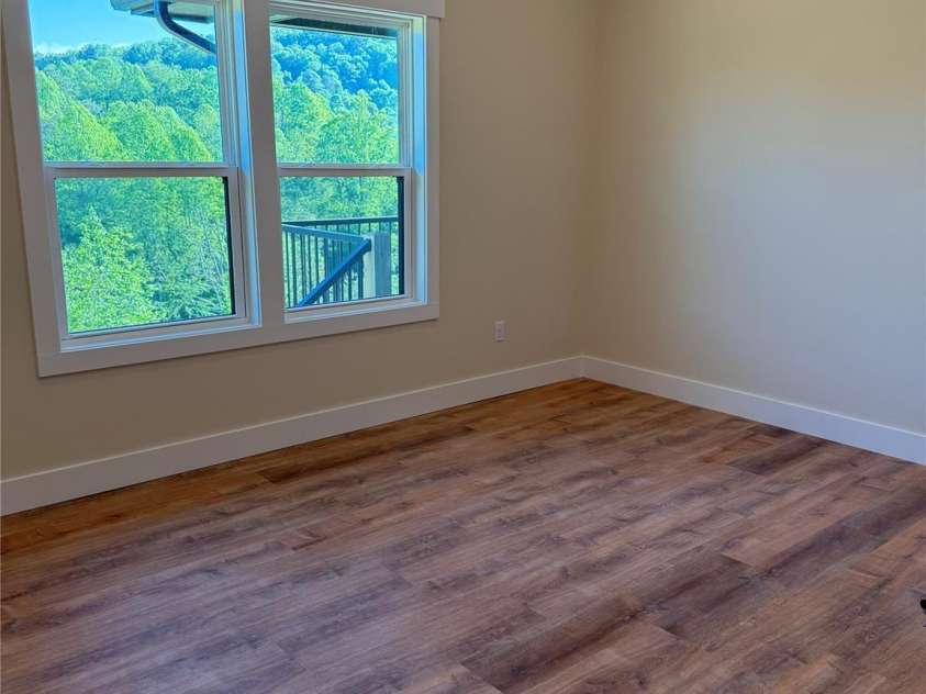 15 Woodchuck Cove, Alexander, NC 28701.  MLS# CAR4254403, YatesRealty ID 29062. 