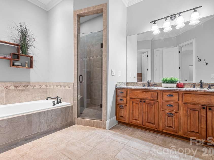 2215 Whiskery Drive, Waxhaw, NC 28173.  MLS# CAR4380861, YatesRealty ID 29062. 