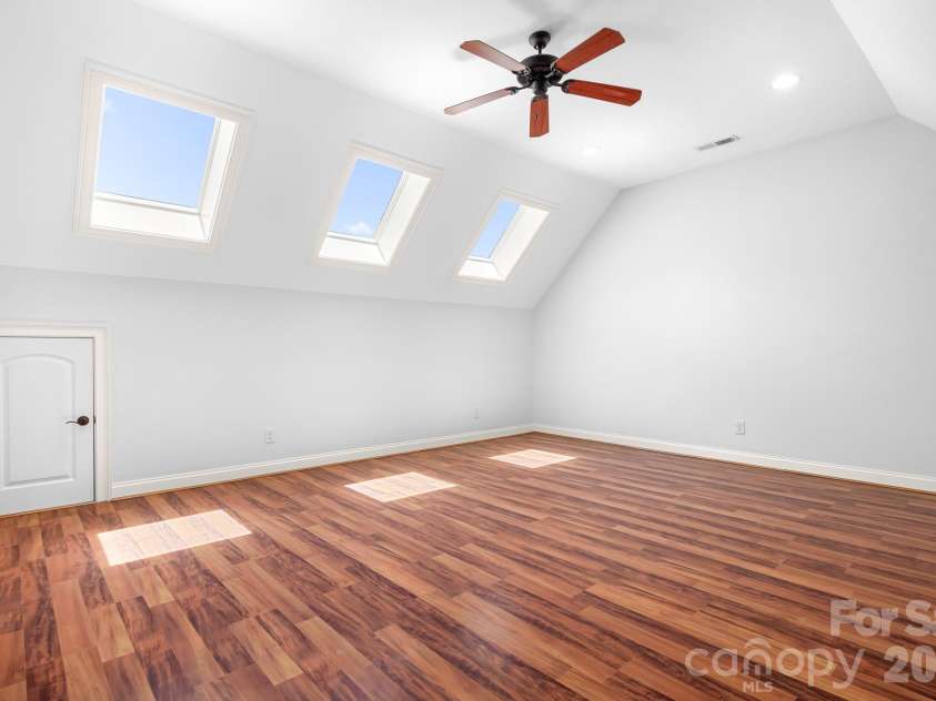 2215 Whiskery Drive, Waxhaw, NC 28173.  MLS# CAR4419528, YatesRealty ID 29062. 