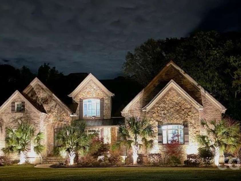 2215 Whiskery Drive, Waxhaw, NC 28173.  MLS# CAR4419528, YatesRealty ID 29062. 
