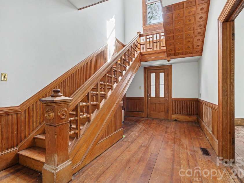 404 Kerr Street, Salisbury, NC 28144.  MLS# CAR4382853, YatesRealty ID 29063. 