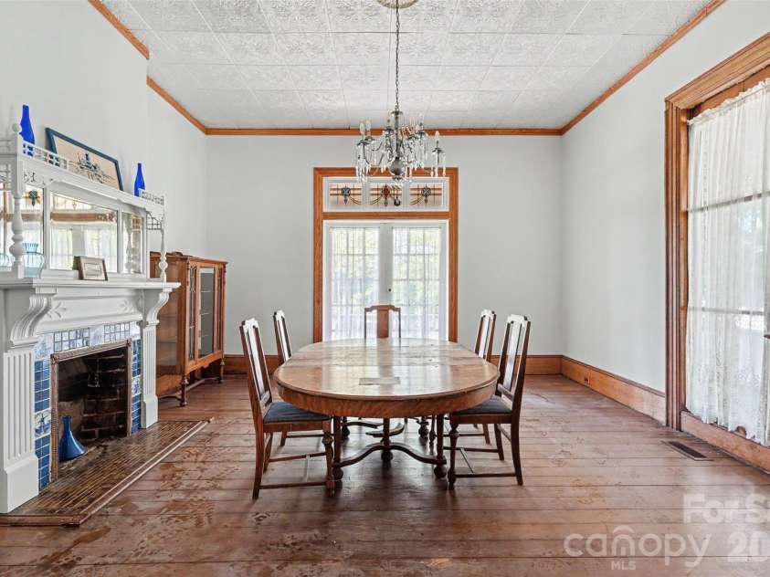 404 Kerr Street, Salisbury, NC 28144.  MLS# CAR4382853, YatesRealty ID 29063. 