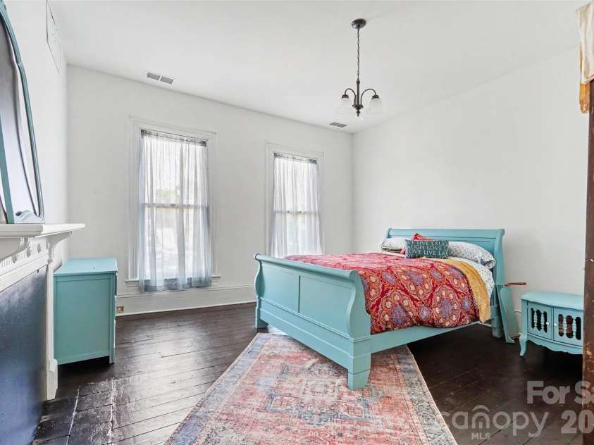 404 Kerr Street, Salisbury, NC 28144.  MLS# CAR4382853, YatesRealty ID 29063. 