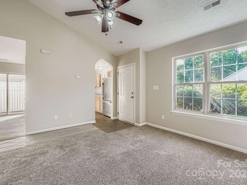 3703 Silver Ore Lane, Charlotte, NC 28216.  MLS# CAR4284225, YatesRealty ID 29064. 