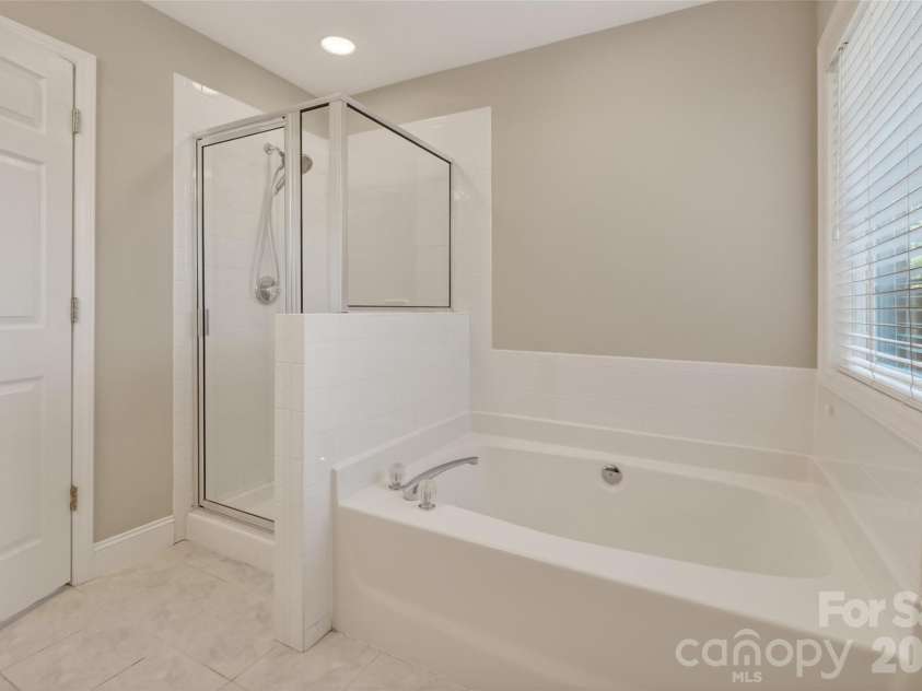 4313 Atkinson Way, Monroe, NC 28110.  MLS# CAR4377451, YatesRealty ID 29064. Primary Bath