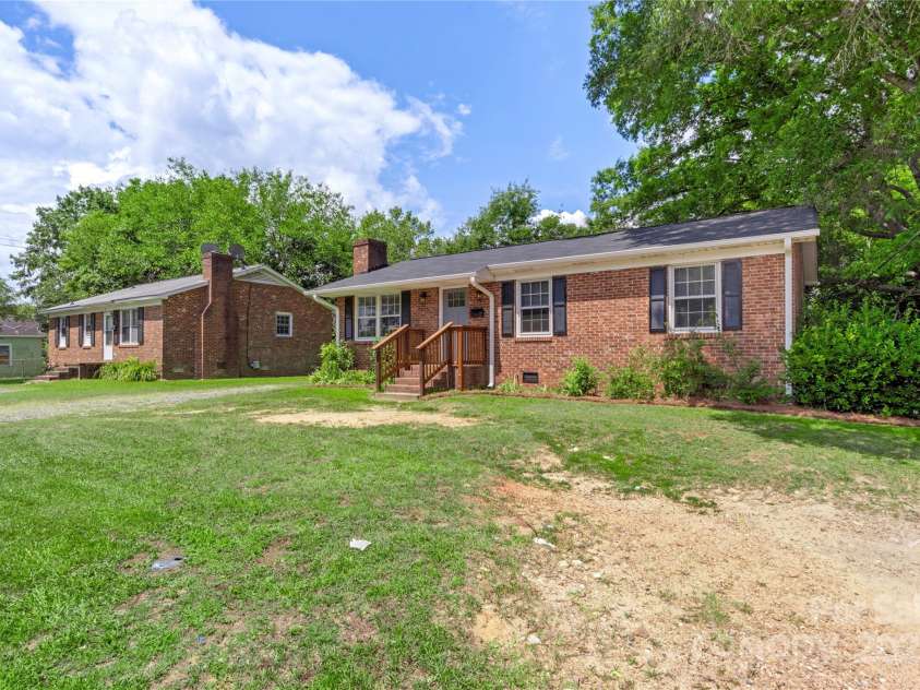 315 High Street, Rock Hill, SC 29730.  MLS# CAR4284037, YatesRealty ID 29066. 