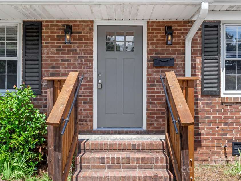 315 High Street, Rock Hill, SC 29730.  MLS# CAR4284037, YatesRealty ID 29066. 