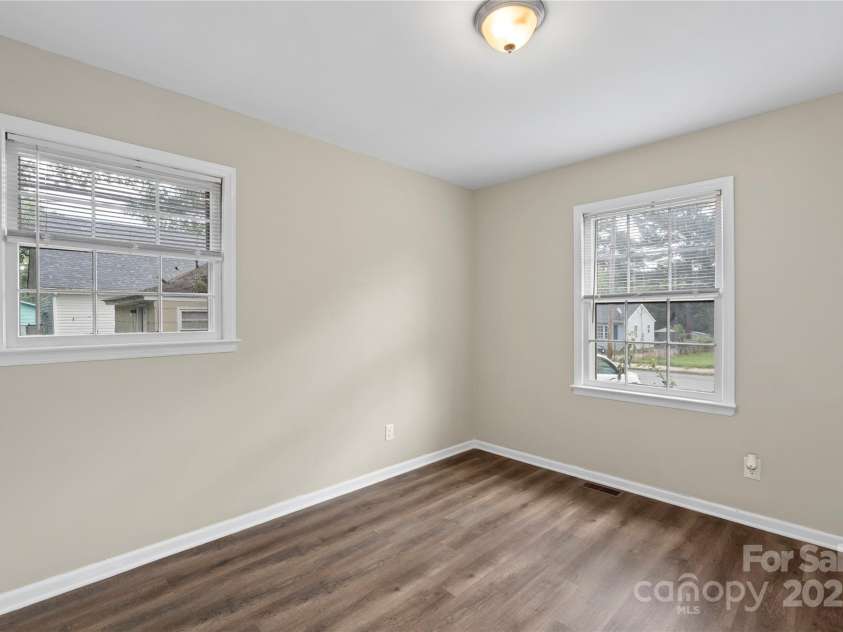 315 High Street, Rock Hill, SC 29730.  MLS# CAR4284037, YatesRealty ID 29066. 