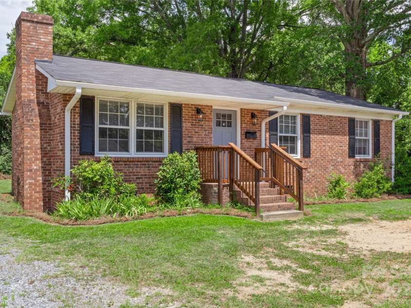 315 High Street, Rock Hill, SC 29730.  MLS# CAR4284037, YatesRealty ID 29066. 